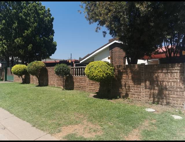 3 BEDROOM HOUSE SOLD IN BOOYSENS